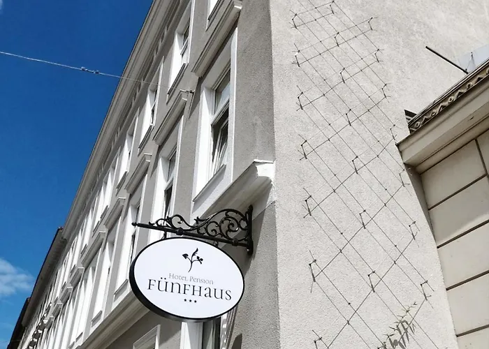 Hotel-Pension Fuenfhaus
