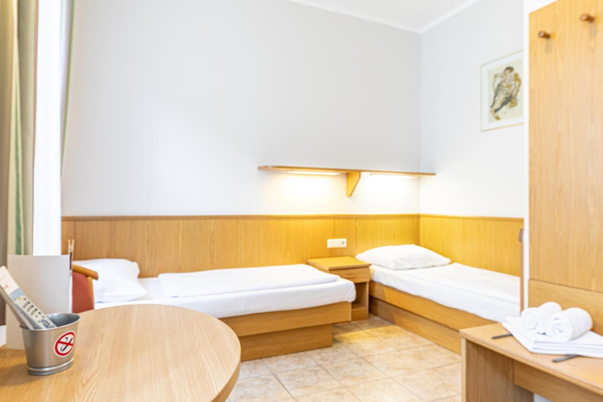 Guest house Hotel-pension Fuenfhaus Vienna
